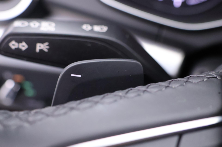 Audi Q5 2,0 TDI quattro S tronic Advanced