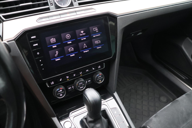 Volkswagen Passat Variant 2,0 TDI 110kW DSG Highline LED