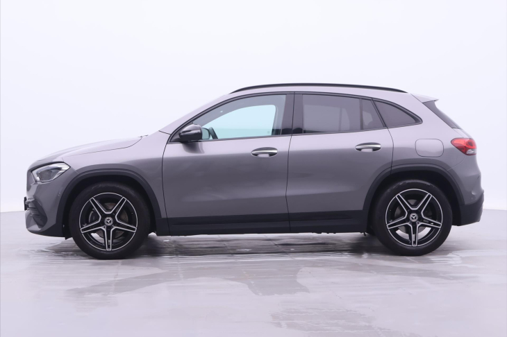 Mercedes-Benz GLA 2,0 220d 140kW 4Matic CZ LED