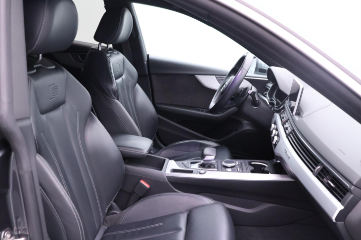 Audi A5 3.0 TDI 210kW quattro DPH CZ