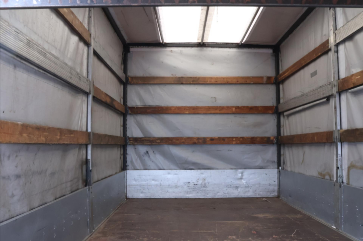 Peugeot Boxer 2,0 BlueHDI 120kW Spaní CZ DPH