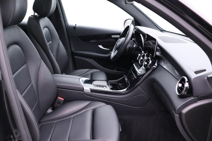 Mercedes-Benz GLC 2,0 300d 180kW 4Matic AMG DPH