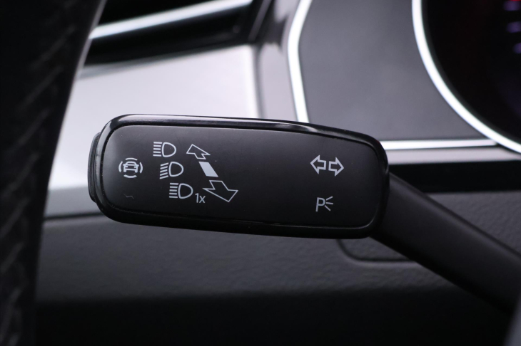 Volkswagen Passat 2,0 TDI 110kW DSG 1.Maj. DPH