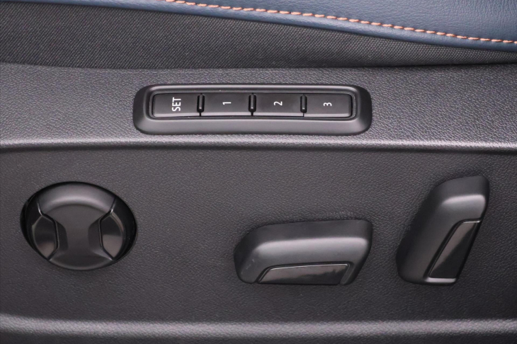 Cupra Formentor 2,0 TSI VZ DSG 4Drive Brembo DPH