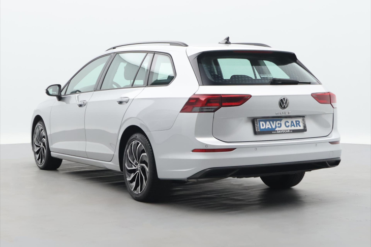Volkswagen Golf 1.5 TSI EVO 110kW Life DPH CZ
