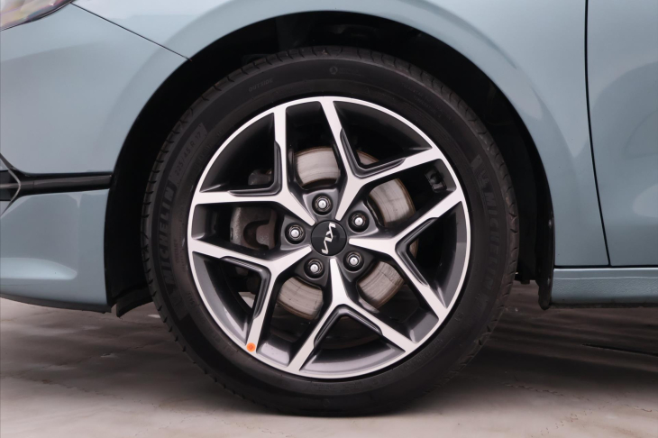 Kia Ceed SW 1,5 T-GDI 117kW GT-Line CZ DPH