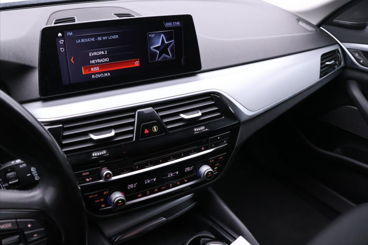 BMW Řada 5 2,0 525d 170kW Aut. Navi LED