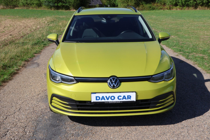 Volkswagen Golf 1,5 TSI 110kW CZ LED 1.Maj