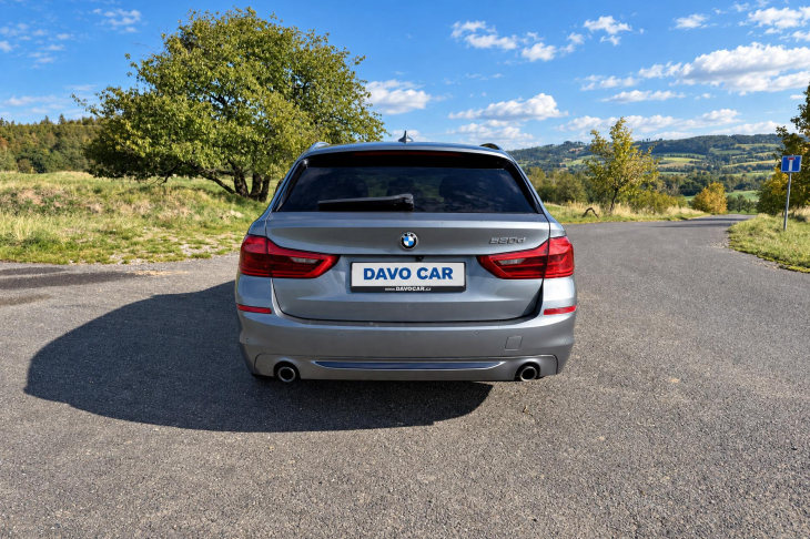 BMW Řada 5 3,0 3.0 530d Touring Sport DPH
