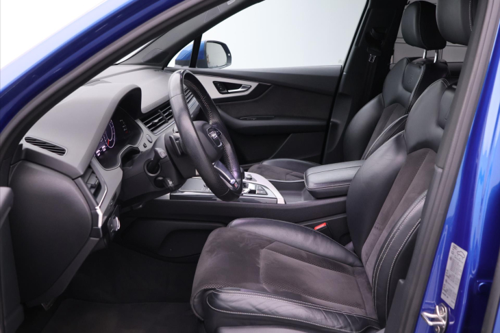 Audi Q7 3,0 TDI 200kW Quatrtro CZ DPH