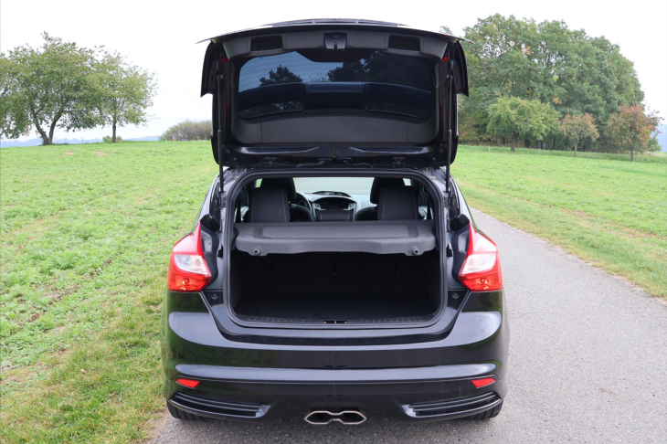 Ford Focus 2,0 Ecoboost 183kW 54tis.Km ST