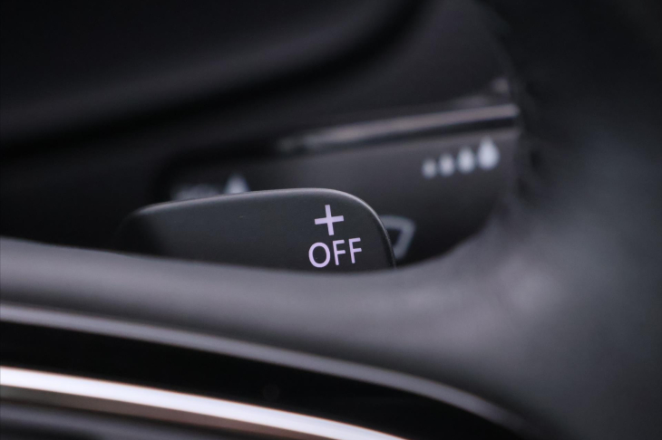 Škoda Karoq 2,0 TDI DSG 4x4 Style Virtual