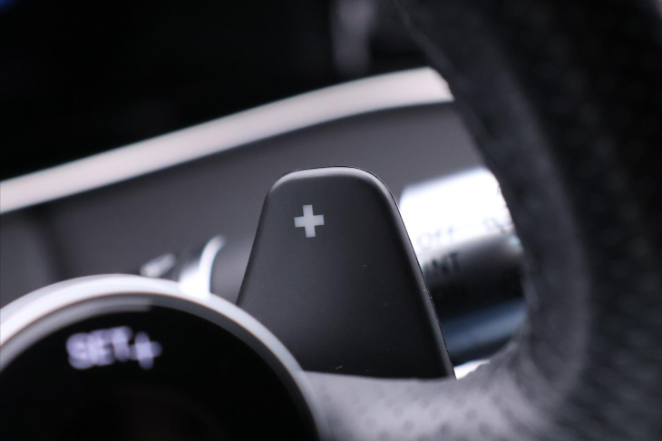 Land Rover Range Rover Evoque 2,0 D 132kW  Aut R-Dynamic AWD