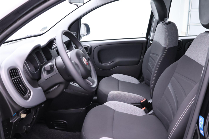 Fiat Panda 1,0 i Hybrid Cross Klima DPH