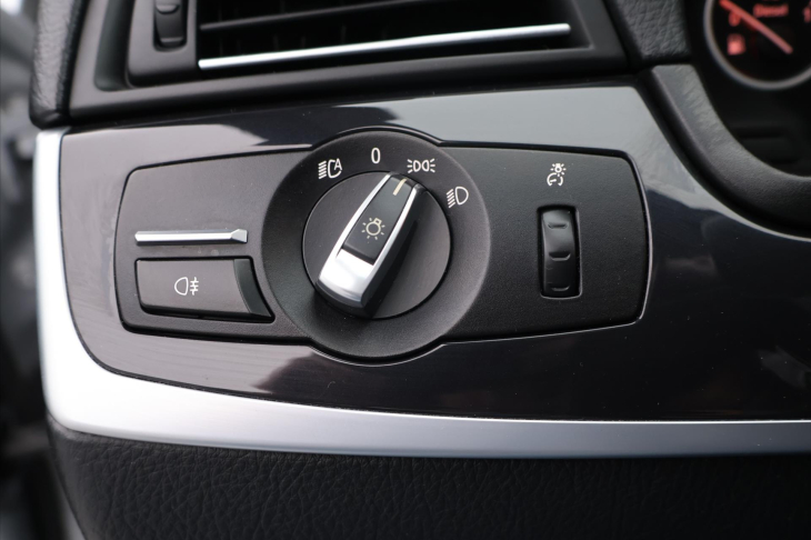 BMW Řada 5 2,0 525d 160kW xDrive Aut. CZ