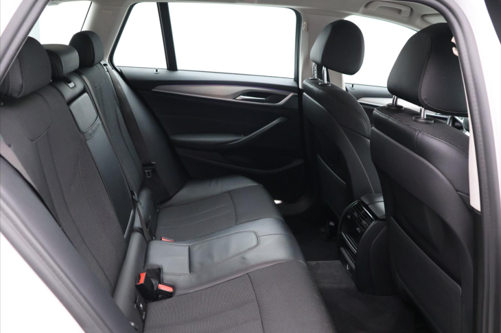 BMW Řada 5 3,0 530d 195kW Aut. Sport Line