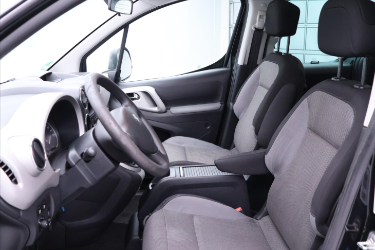 Peugeot Partner Tepee 1,6 VTI 88kW Family Panorama