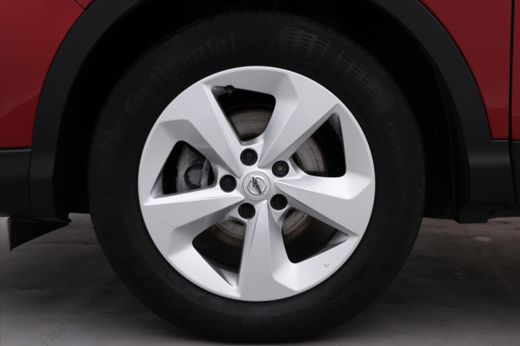 Nissan Qashqai 1,3 DIG-T 116kW DCT Shiro