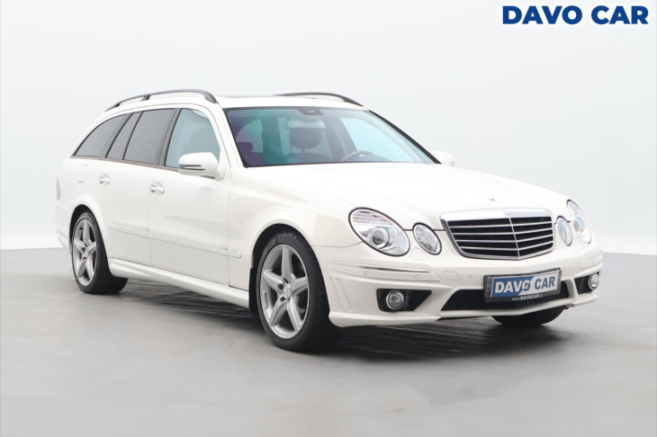 Mercedes-Benz Třídy E 3,2 E320 165kW AMG Paket