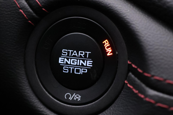 Dodge Durango 5,7 V8 HEMI R/T 4x4 7-Míst DPH