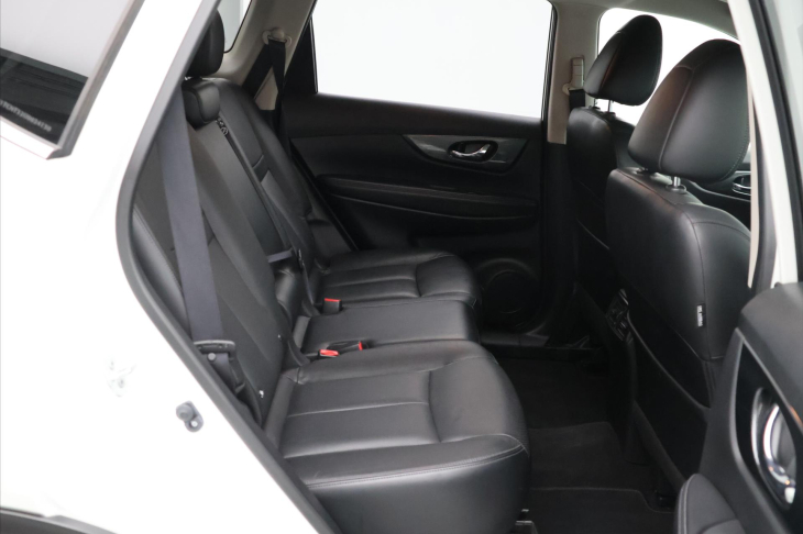 Nissan X-Trail 1,6 dCi 130k 4WD Kůže Panorama