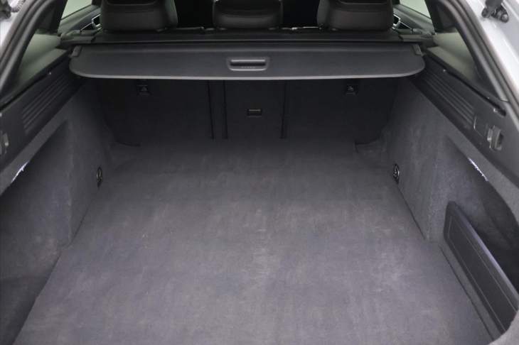 Volkswagen Arteon 2,0 TDI  DSG R-line SB CZ DPH