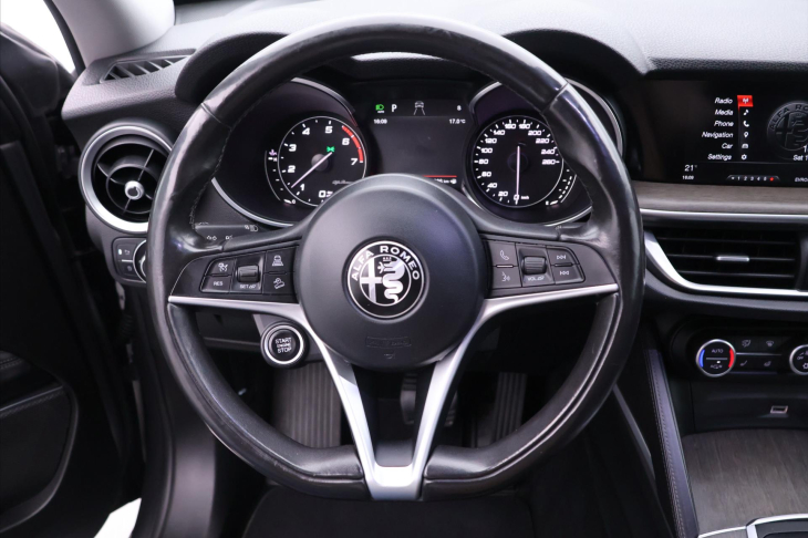 Alfa Romeo Stelvio 2,0 TBi 148kW Aut. Q4 Super