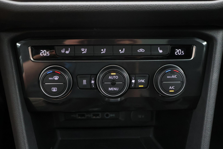 Volkswagen Tiguan Allspace 2,0 TSI 162kW DSG 4M LED 1.Maj