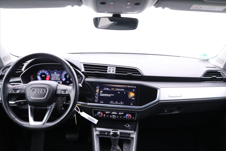 Audi Q3 2,0 40TFSI 140kW virtual 1.Maj