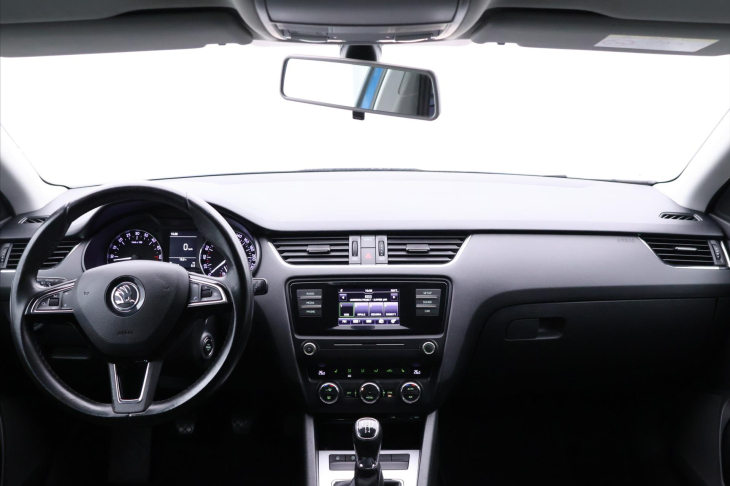 Škoda Octavia 1,6 TDI 81kW Style CZ DPH