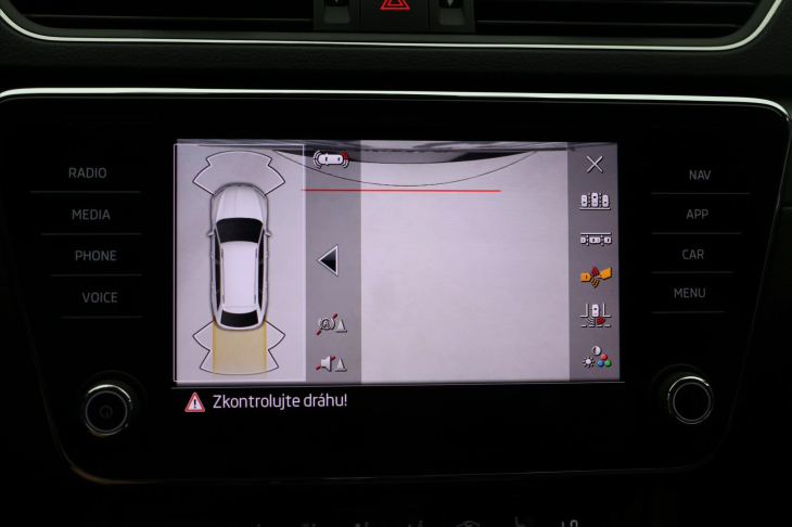Škoda Superb 2,0 TDI 147kW DSG CZ Style DPH