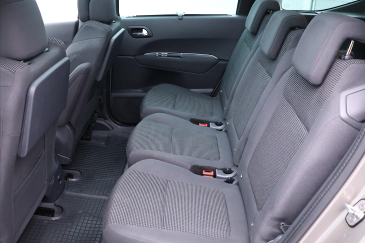 Peugeot 5008 1,6 BlueHDi 88kW Allure CZ