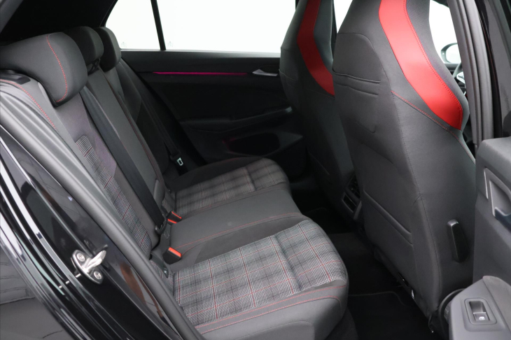 Volkswagen Golf 2,0 TSI GTI 180kW DSG DPH