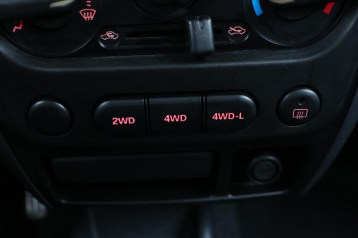 Suzuki Jimny 1,3 JLX 63kW 4x4 Tažné