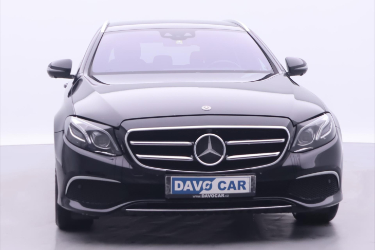 Mercedes-Benz Třídy E 2,0 220D  143kW 4MATIC  AUT