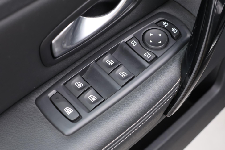 Renault Laguna 2,0 dCi 110 kw Black Edition