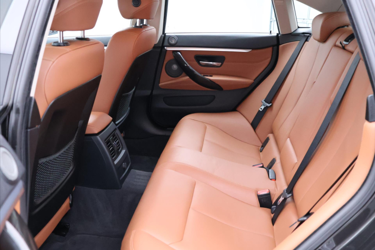 BMW Řada 4 2,0 420d 135kW Luxury Xenon