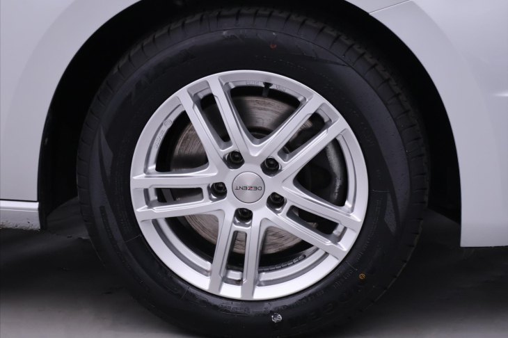 Volkswagen Touran 1,6 TDI 85kW CZ Comfortline