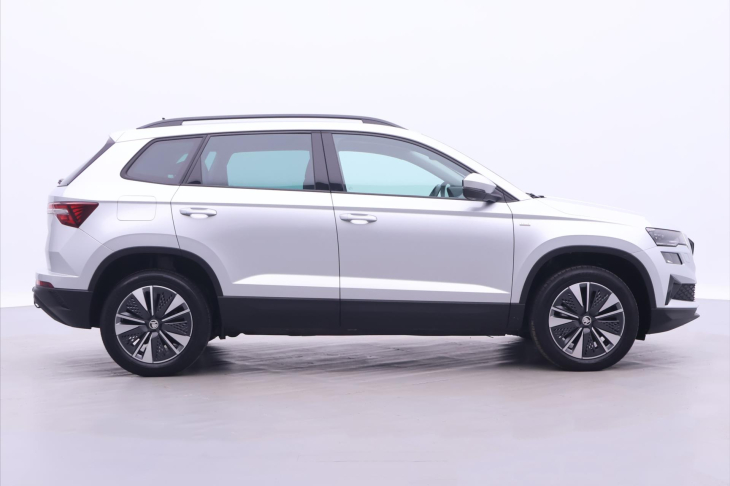 Škoda Karoq 2,0 TDI DSG Tour Virtual DPH