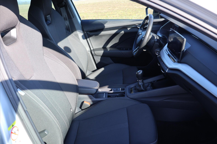 Škoda Octavia 1,0 TSI 81kW Sport Virtual LED