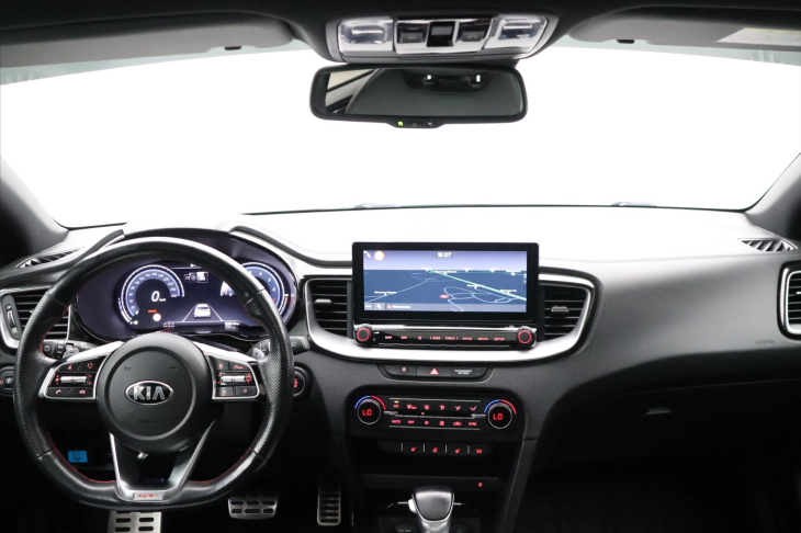 Kia Ceed 1,6 T-GDI 150kW DCT CZ GT
