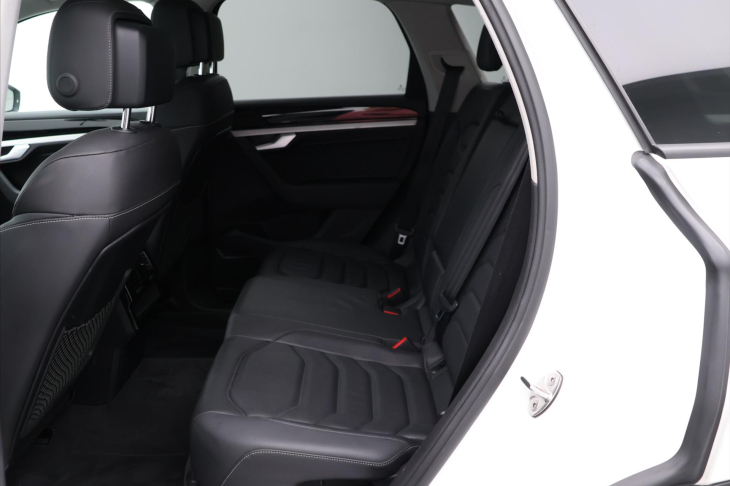 Volkswagen Touareg 3,0 TDI 170 kW Elegance Aut.