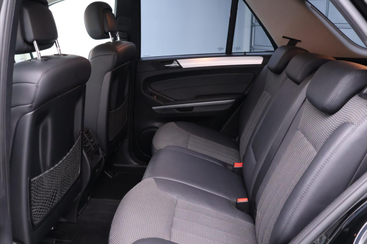 Mercedes-Benz Třídy M 3,0 300 CDI 4Matic 150kW CZ