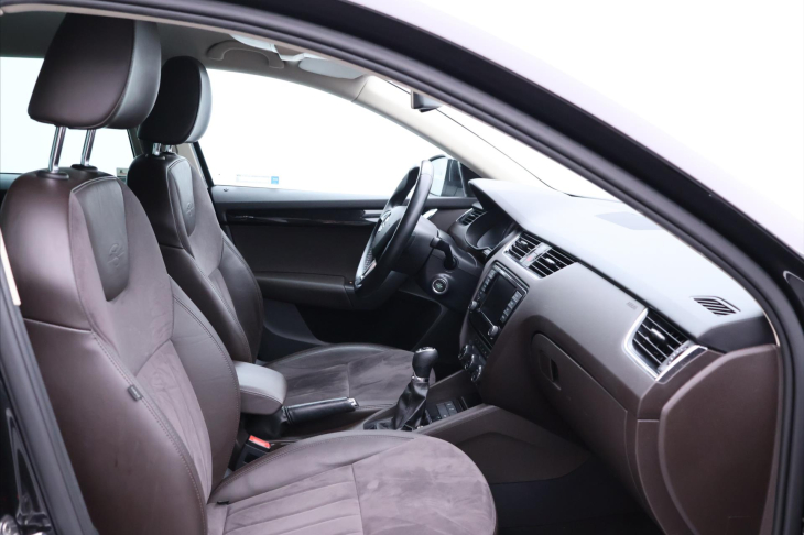 Škoda Octavia 2,0 TDI 110kW 4x4 CZ L&K Xenon