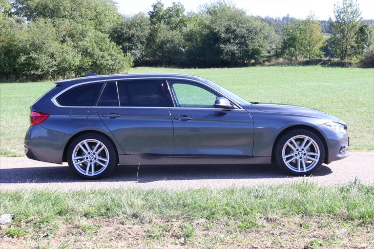 BMW Řada 3 2,0 320d xDrive 140kW Sport