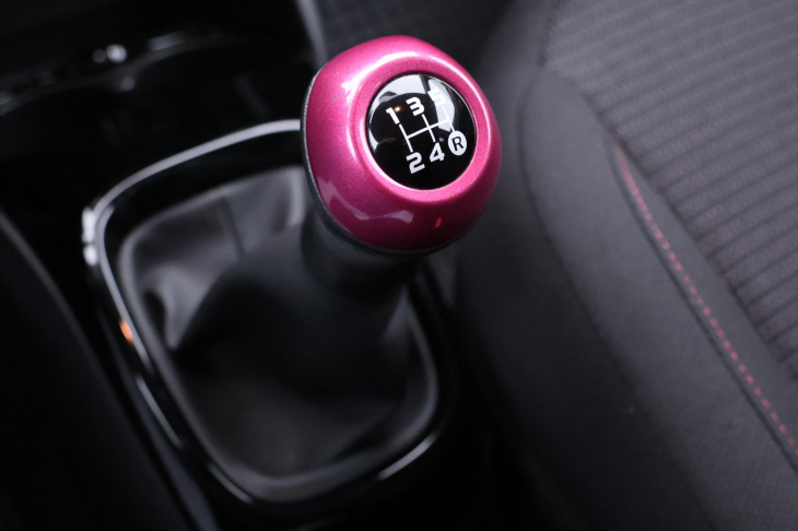 Toyota Aygo 1,0 VVT-i 53kW Selection x-cite CZ