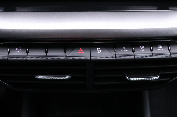 Škoda Octavia 2,0 TDI CZ Ambition LED DPH