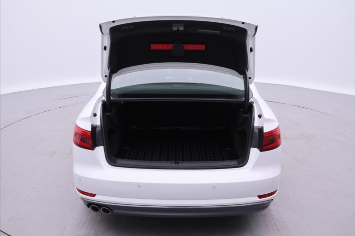 Audi A4 2,0 TDI 140kW Aut Quattro CZ