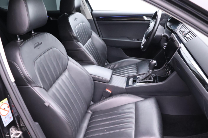Škoda Superb 2,0 TDI 140kW DSG L&K 4x4 CZ