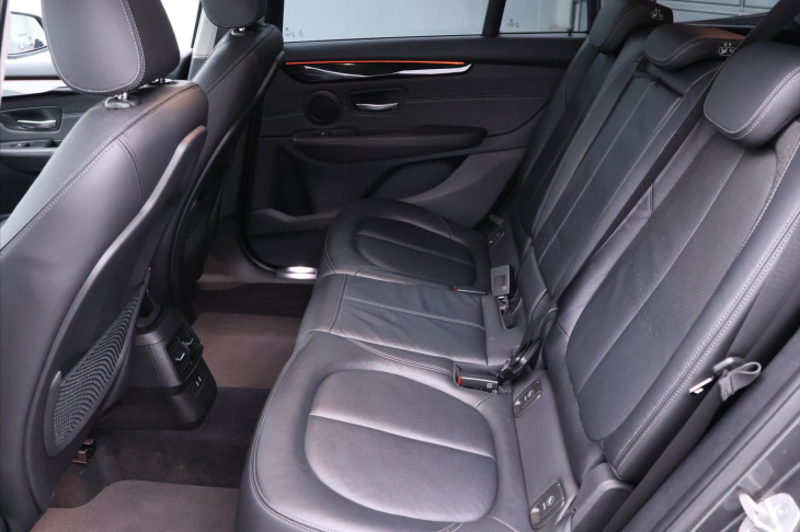 BMW Řada 2 1,5 216d Automat CZ Kůže LED
